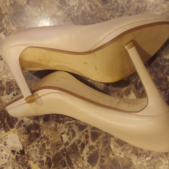 Banana Republic heels size 8 - Picture 4 of 5